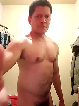 Snapshot of machoactivo1 chatting on March 2, 11:39 am machoactivo1 online show from March 2, 11:39 am