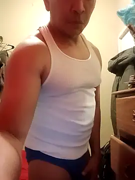 Snapshot of machoactivo1 chatting on March 18, 8:47 am machoactivo1 online show from March 18, 8:47 am