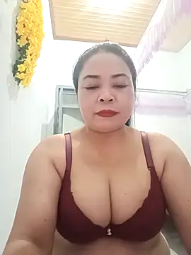 Snapshot of Baby-bigtits2024 chatting on February 21, 1:55 pm Baby-bigtits2024 online show from February 21, 1:55 pm