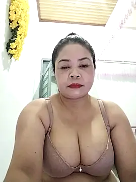 Snapshot of Baby-bigtits2024 chatting on March 11, 12:06 pm Baby-bigtits2024 online show from March 11, 12:06 pm