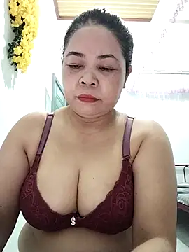 Snapshot of Baby-bigtits2024 chatting on October 2, 10:06 pm Baby-bigtits2024 online show from October 2, 10:06 pm