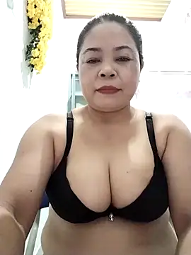 Snapshot of Baby-bigtits2024 chatting on October 18, 1:34 pm Baby-bigtits2024 online show from October 18, 1:34 pm
