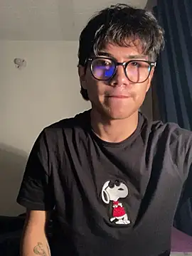 shadowsofgarden online show from March 21, 1:24 am