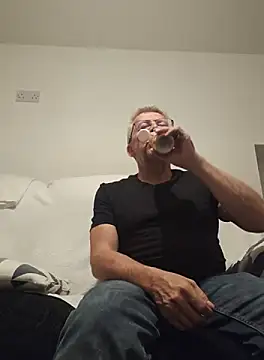 mann4u147 online show from September 27, 6:46 pm