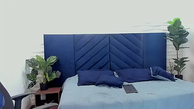 Georgina Palacios  online show from February 20, 10:05 am