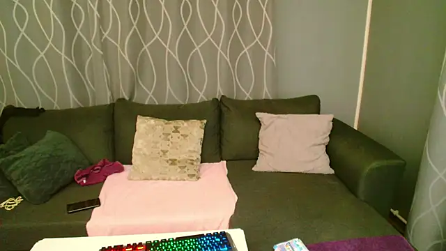 adeleadison online show from December 20, 5:47 am