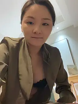 Mia-77 online show from February 21, 1:33 pm