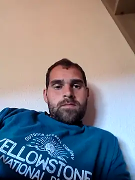 Snapshot of mikeee6538 chatting on March 29, 11:21 am mikeee6538 online show from March 29, 11:21 am