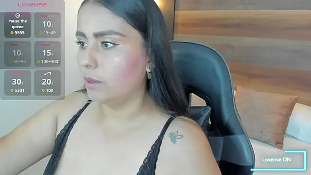 Snapshot of sol_valeria chatting on September 15, 7:03 pm sol valeria online show from September 15, 7:03 pm