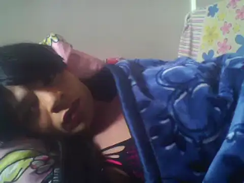 Snapshot of YourCDBitch chatting on February 9, 7:27 am YourCDBitch online show from February 9, 7:27 am