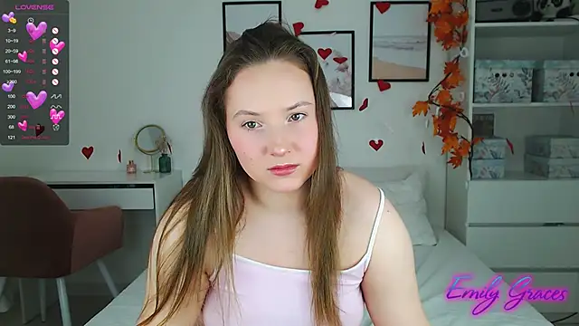 Snapshot of EmilyxxGraces chatting on February 27, 10:09 pm EmilyxxGraces online show from February 27, 10:09 pm