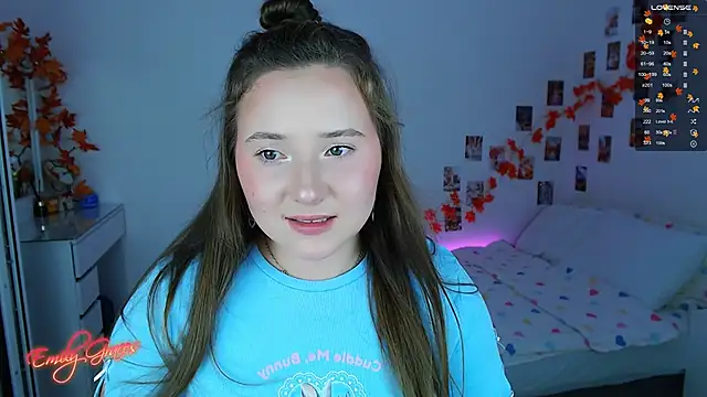 Snapshot of EmilyxxGraces chatting on October 10, 8:30 pm EmilyxxGraces online show from October 10, 8:30 pm