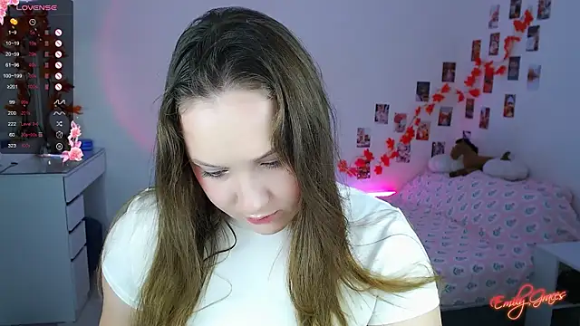 EmilyxxGraces online show from December 3, 11:47 pm