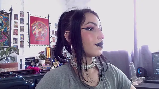 Nyx Blackmoon online show from February 21, 12:39 pm
