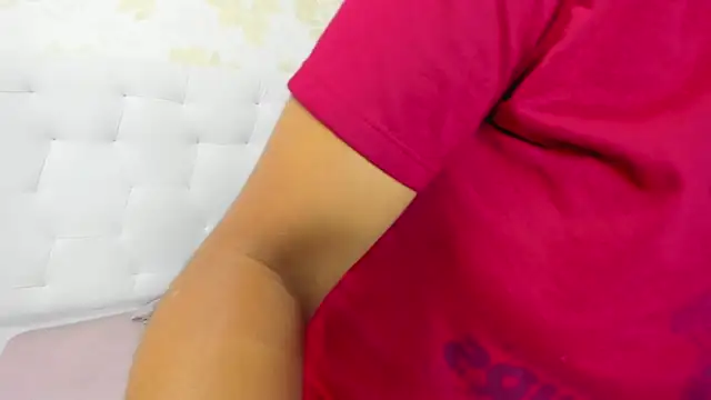 MELINAMARTINS online show from January 9, 7:26 pm