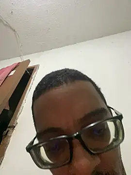 Diegodelicia online show from April 15, 4:19 am