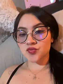 ValentinaOrtiz3 online show from March 4, 1:44 am