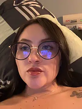 Snapshot of ValentinaOrtiz3 chatting on May 16, 2:52 am ValentinaOrtiz3 online show from May 16, 2:52 am