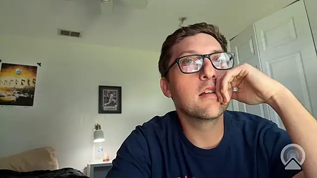 Snapshot of Milflover96 chatting on July 5, 3:19 pm Milflover96 online show from July 5, 3:19 pm