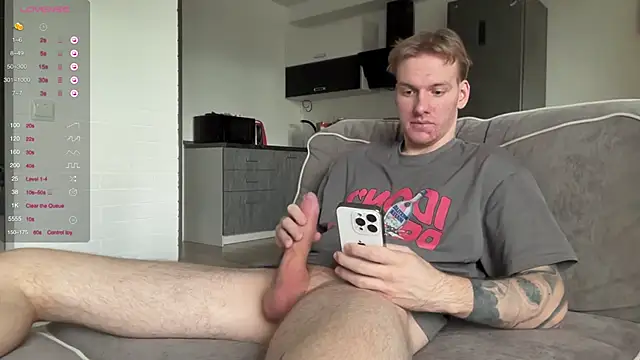 jaffersonlouis online show from September 26, 1:37 pm