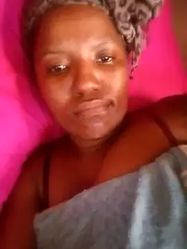 Snapshot of Coco_Nile chatting on February 20, 11:53 am Coco Nile online show from February 20, 11:53 am