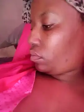Snapshot of Coco_Nile chatting on February 24, 4:38 am Coco Nile online show from February 24, 4:38 am