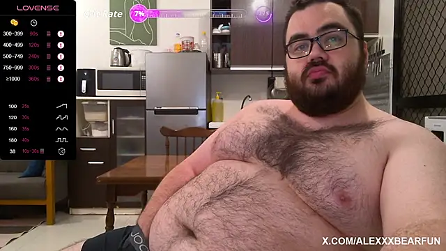 alexxxbear online show from October 6, 9:01 pm