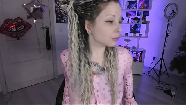 HoneySallyMoore online show from November 9, 1:59 am