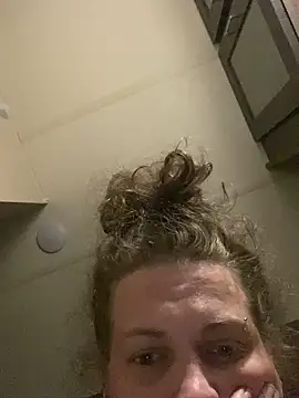 favoritestepsis online show from September 19, 12:34 am