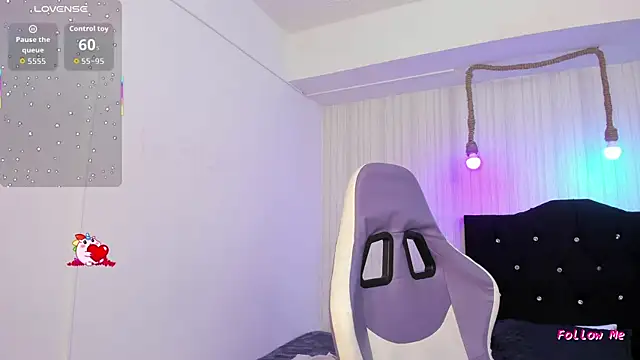 nicky angel1 online show from March 28, 7:02 pm