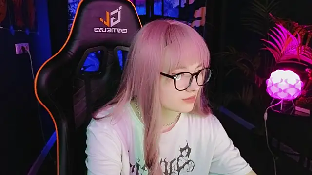 Akemi Sora  online show from March 3, 6:22 pm