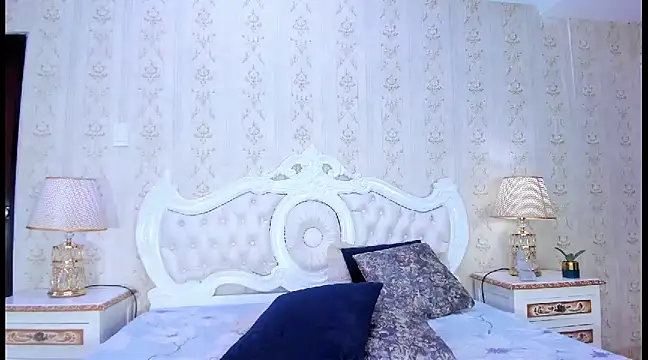 TianahGlow online show from March 10, 11:49 pm