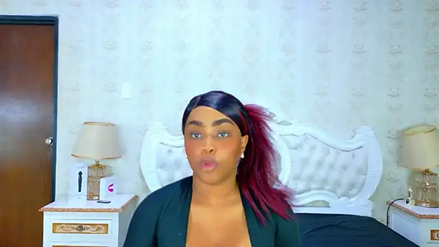 TianahGlow online show from February 19, 7:54 pm