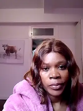 Snapshot of BigbootyliciousXXX chatting on February 17, 1:21 pm BigbootyliciousXXX online show from February 17, 1:21 pm