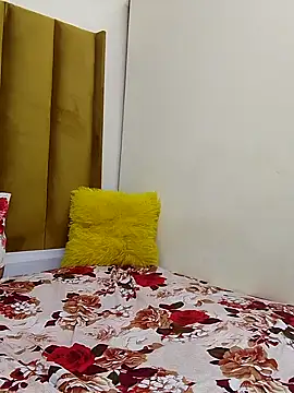 Snapshot of BigbootyliciousXXX chatting on September 20, 8:15 am BigbootyliciousXXX online show from September 20, 8:15 am