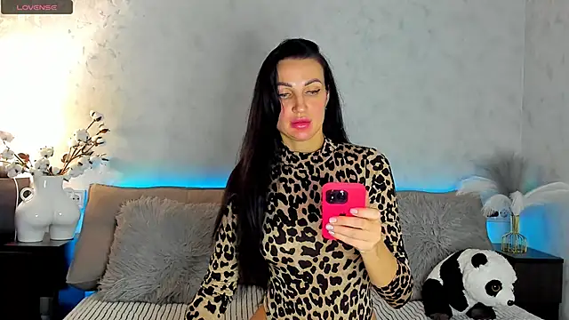 Tina Mart online show from November 4, 1:54 pm