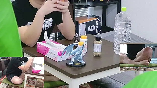 YARASERO-kun online show from March 10, 1:32 am