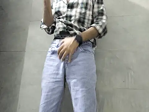 Lustyluckyy online show from October 31, 3:46 pm