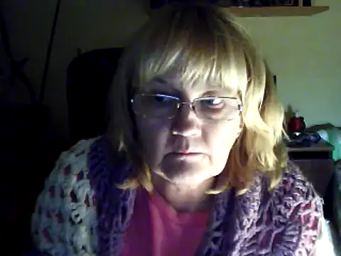 Snapshot of Violet5364 chatting on February 24, 7:09 pm Violet5364 online show from February 24, 7:09 pm