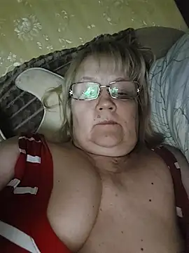 Violet5364 online show from April 8, 9:04 pm