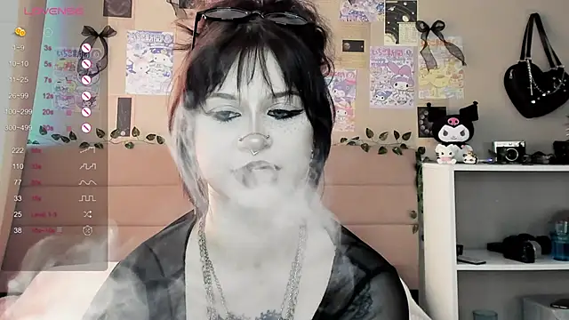 Snapshot of marynixoxo chatting on February 25, 8:35 am marynixoxo online show from February 25, 8:35 am