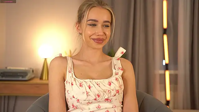  Spring Day  online show from March 8, 8:18 am