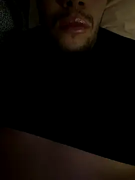 Snapshot of yaxxx03 chatting on October 8, 7:11 pm yaxxx03 online show from October 8, 7:11 pm