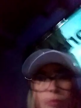 Snapshot of CandieGilson__ chatting on September 24, 10:51 am CandieGilson   online show from September 24, 10:51 am