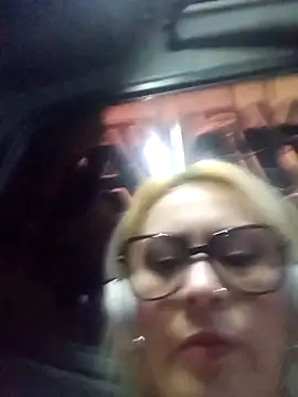 CandieGilson   online show from March 4, 11:16 am