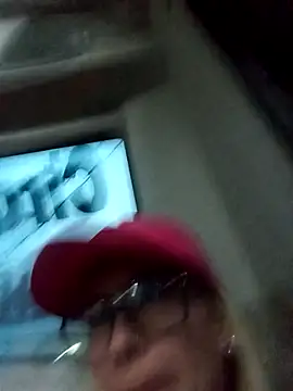 CandieGilson   online show from March 10, 11:04 am