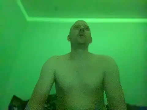 Krzysiekg123 online show from February 23, 7:28 pm