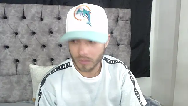 aczino vel online show from February 12, 4:44 am