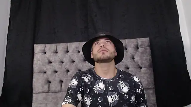 aczino vel online show from February 14, 11:20 pm