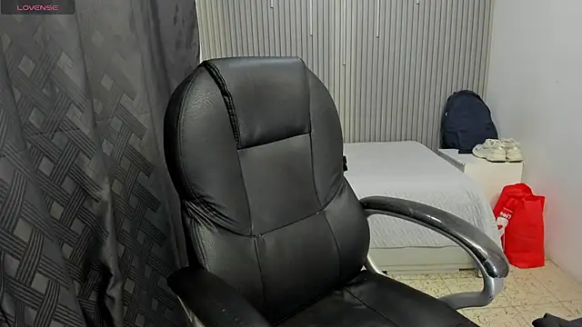 Estiv18  online show from March 11, 8:59 pm